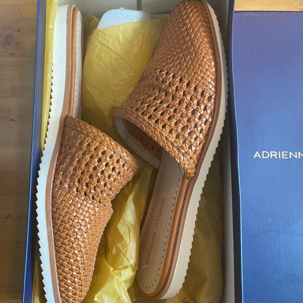 Adrienne vittadini shoes size 10
